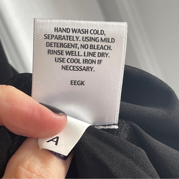 Eileen Fisher Stretch Silk Jersy Top SzPM Gently Used - Picture 5 of 8